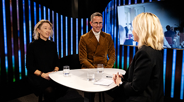Carina Lindfelt, chef för avdelningen arbetsmarknad på Svenskt Näringsliv, Lars Lööw, överdirektör på Arbetsförmedlingen och programledare Karin Hübinette.