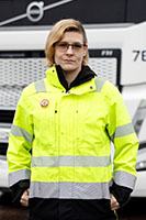 Lastbilsföraren Helena Stenbom.