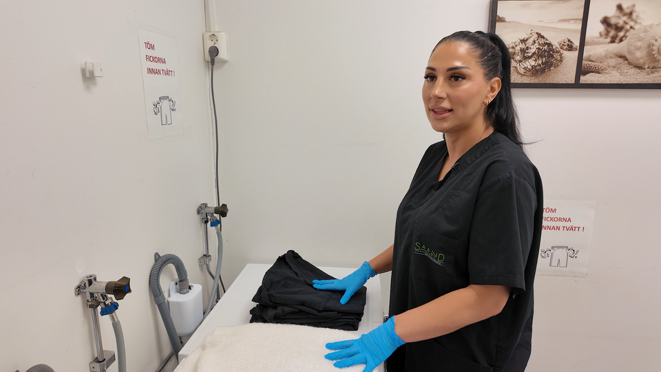 Ett sommarjobb inom hemtjänsten gav Songul Eker inblick i vad som skulle bli hennes drömjobb. Nu har hon jobbat i fyra år inom äldreomsorgen.